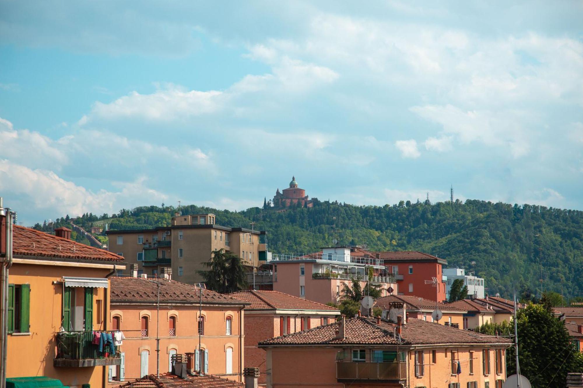 Appartamento Accogliente Con Vista San Luca Болоня Екстериор снимка